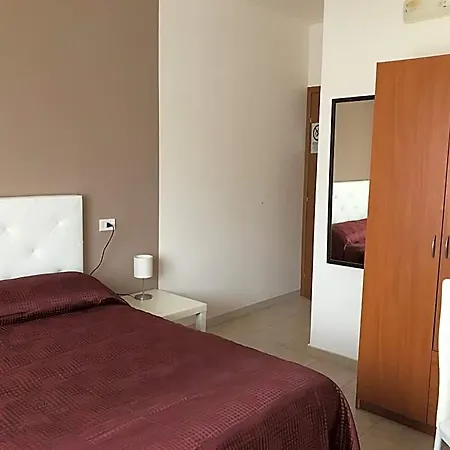 New Triscele Bed & Breakfast 3*