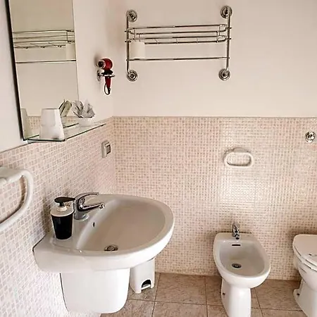 New Triscele Bed & Breakfast